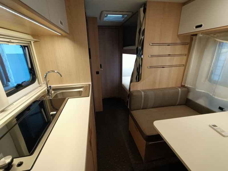 En venta Adria Aviva 522 PT Blanco 2021 Valencia foto 9