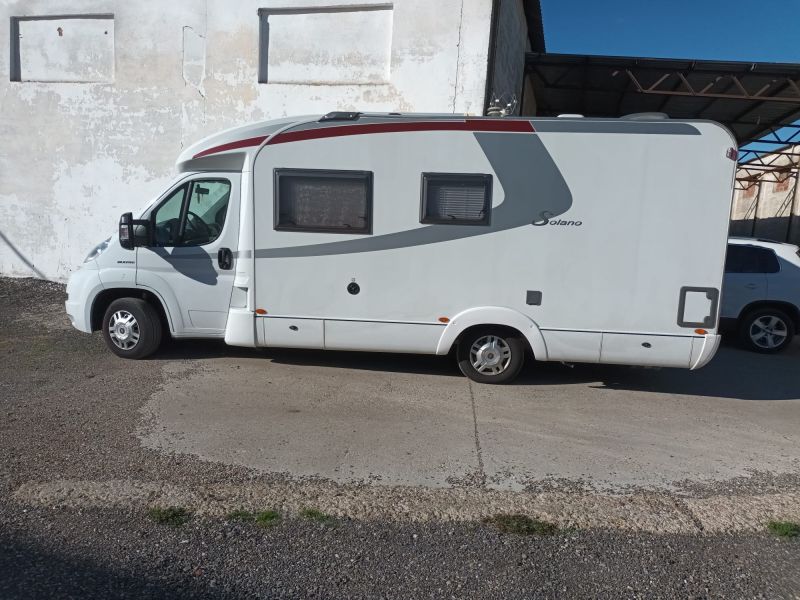 En venta Bürstner SOLANO T615 Blanco 2009 Zaragoza foto 20