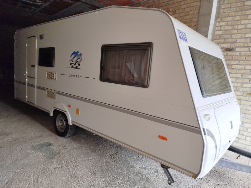 En venta Knaus Sport 500 UK/QDK Blanco 2006 Córdoba foto 1