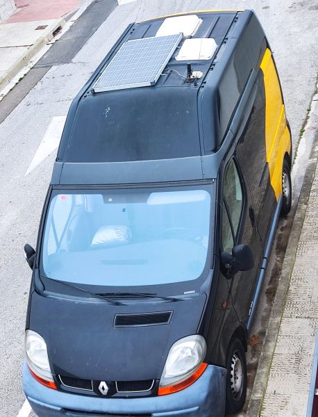 En venta Renault Trafic Amarillo 2004 Navarra foto 3