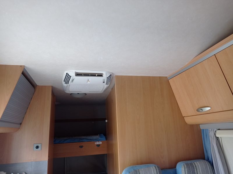 En venta Adria Coral  Blanco 2007 Burgos foto 2