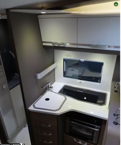 En venta Adria Coral Supreme 670 SC ALDE Blanco 2019 Barcelona foto 10