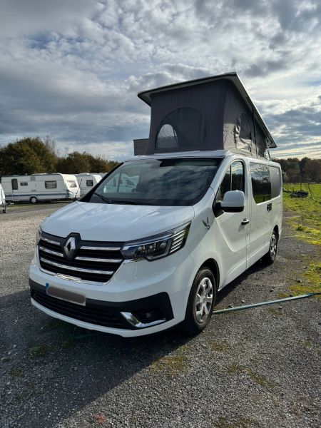 En venta Pilote CAMPER VAN 500BF Blanco 2023 Lugo foto 11