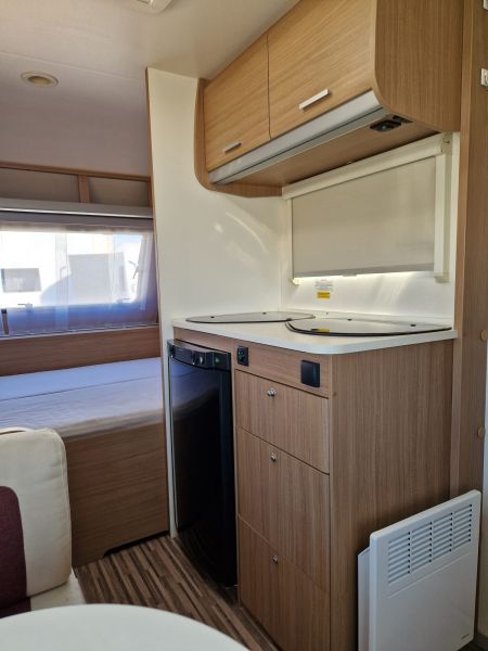 En venta Adria Aviva 390PS 2015 Madrid foto 5