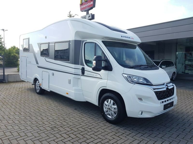 En venta Adria MATRIX AXESS ALL IN 670 SL Blanco 2021 Barcelona foto 1