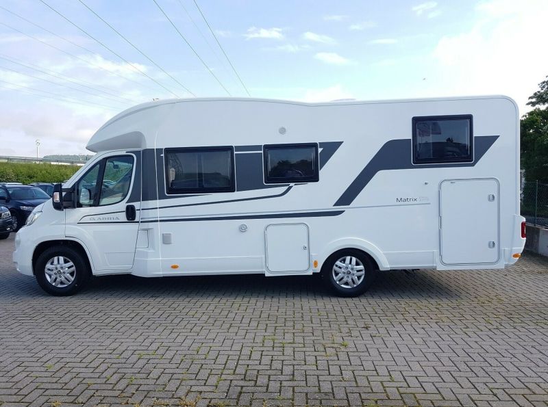 En venta Adria MATRIX AXESS ALL IN 670 SL Blanco 2021 Barcelona foto 2