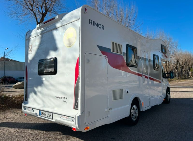 En venta Rimor SEAL 9 Blanco 2021 Madrid foto 3